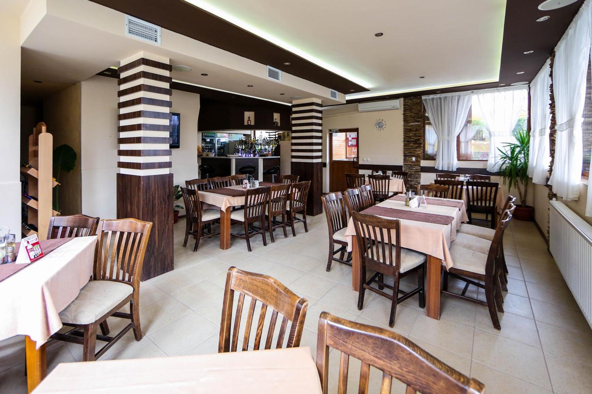 Sharkov Family Hotel Ognyanovo  Εξωτερικό φωτογραφία