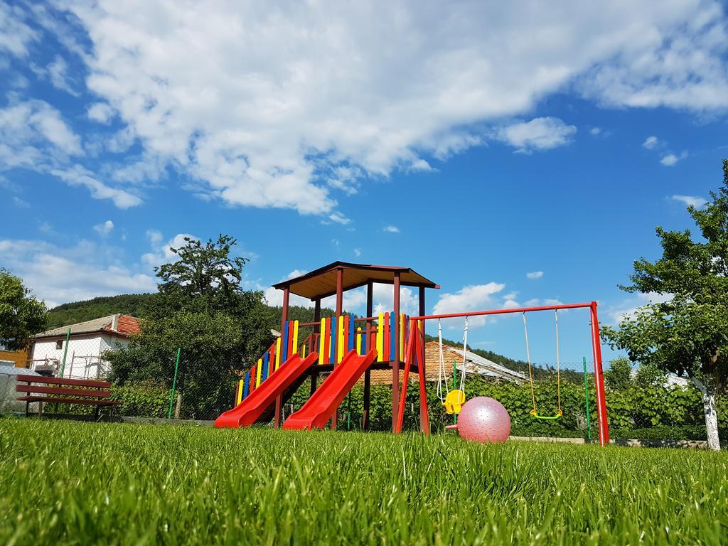Sharkov Family Hotel Ognyanovo  Εξωτερικό φωτογραφία